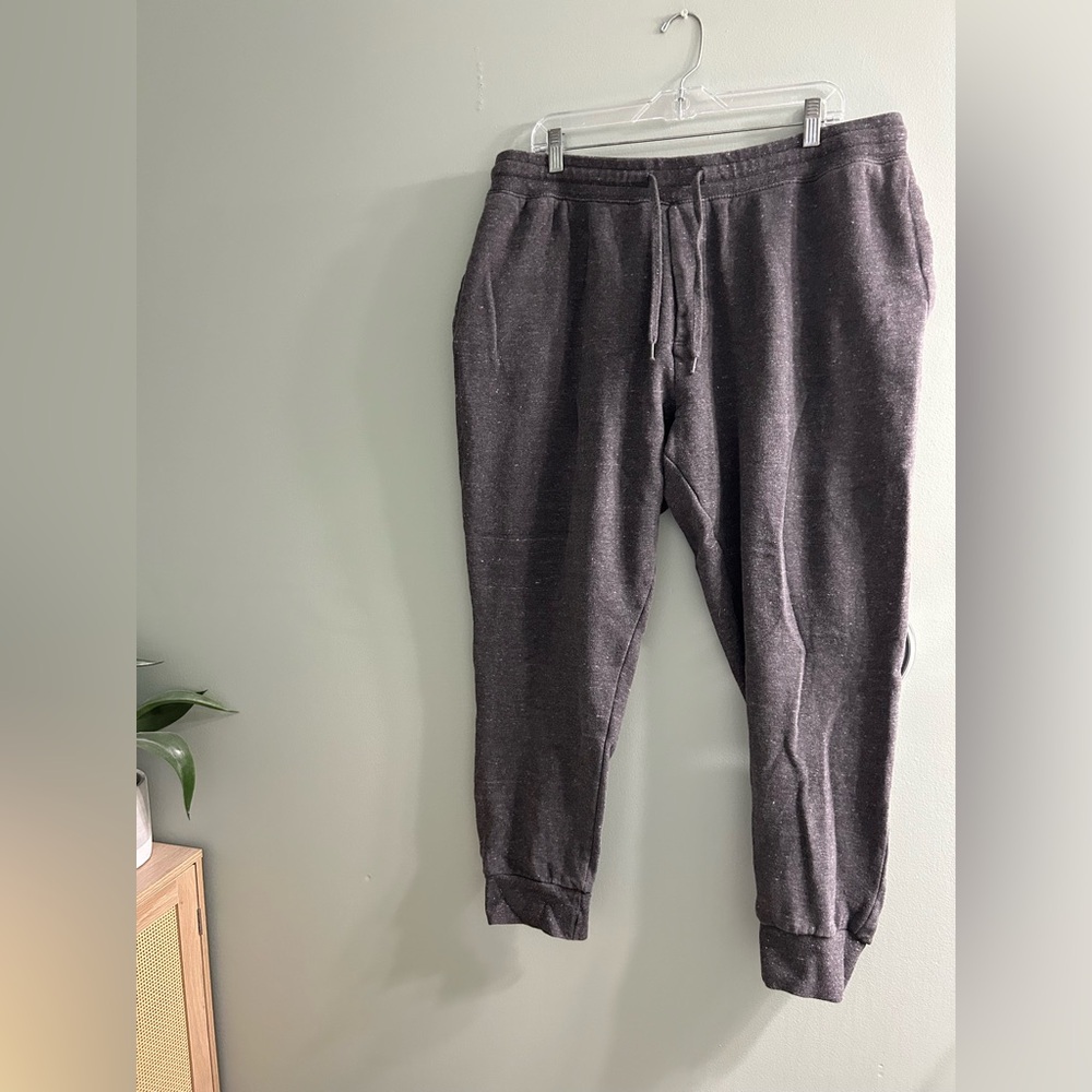 American eagle men’s super soft joggers